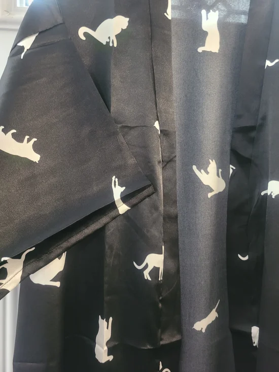 Source Unknown Black Satin Cat Print Kimono Robe - Picture 3 of 5